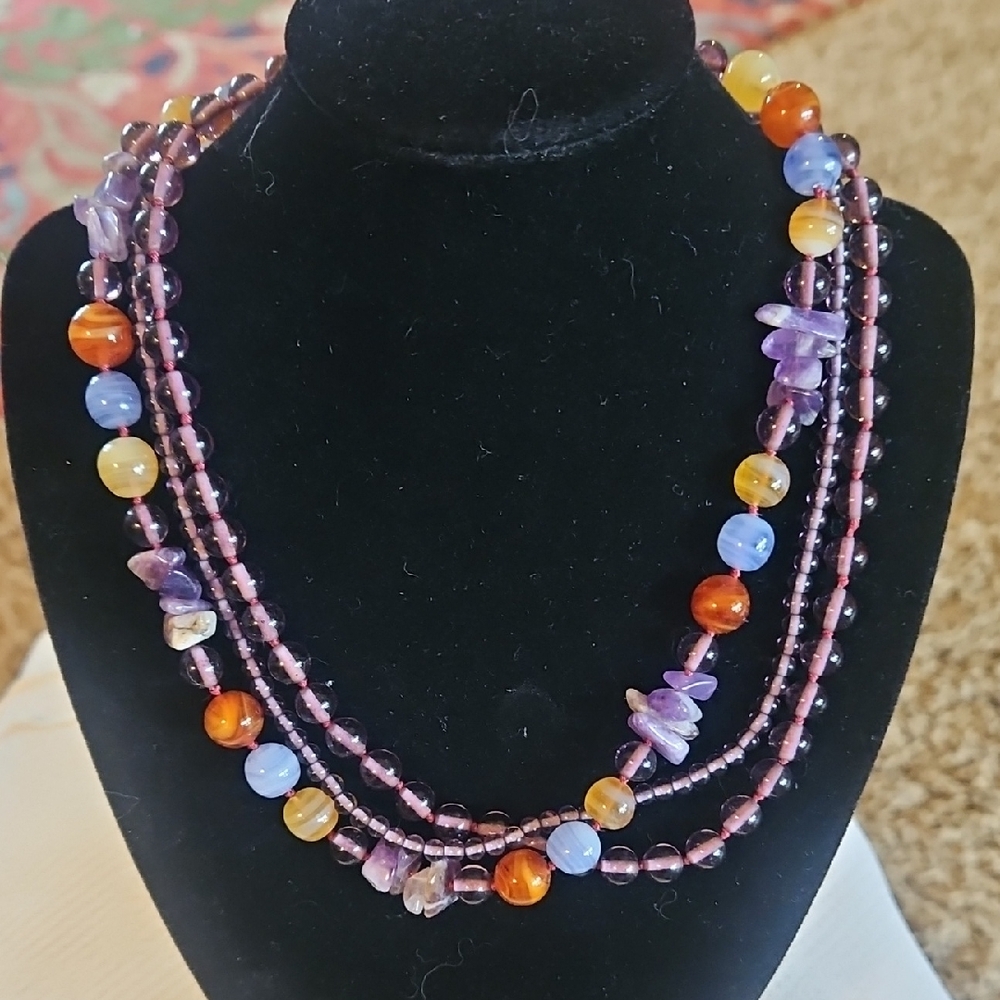 Multicolor Beaded Necklace 16"